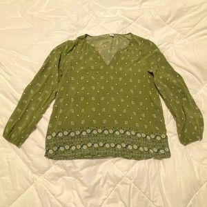 Casual long sleeve shirt